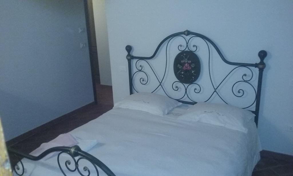 Agriturismo Il Poderetto Licciana Nardi Habitación foto